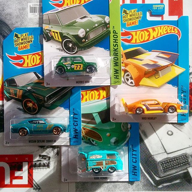  Not a bad @hotwheelsofficial score for the day. All purely for research... of course..... @hotwheels_ryu @kaidohouse 