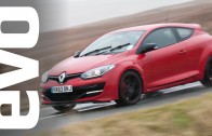 Renaultsport Megane vs SEAT Leon Cupra | evo TRACK BATTLE